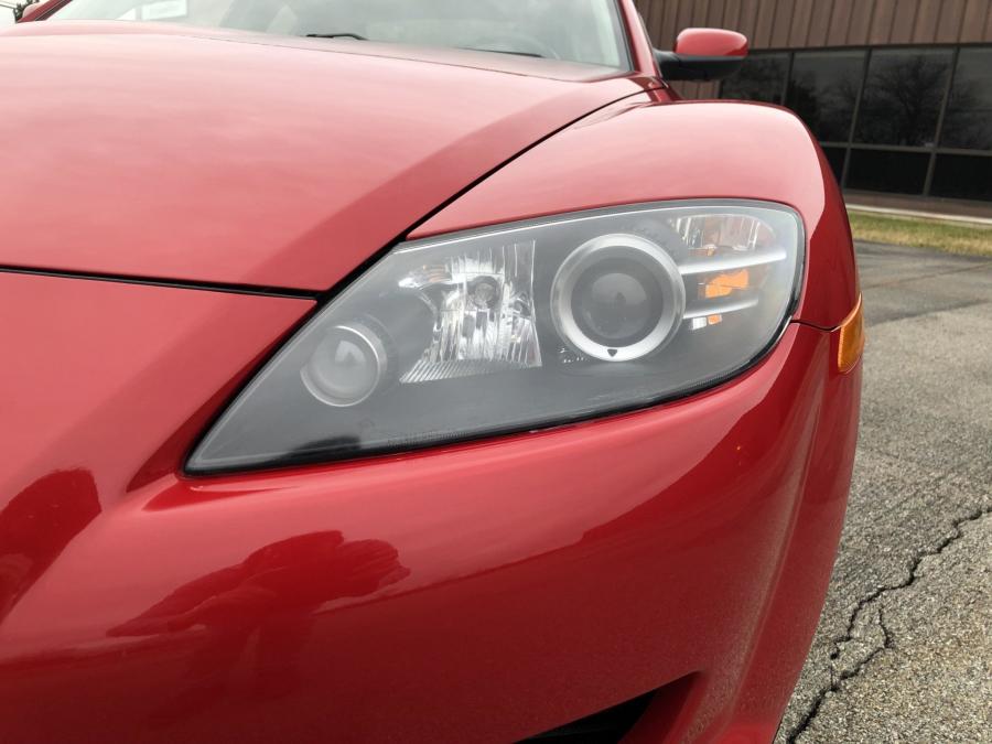 Детали экстерьера Mazda RX-8 2005 года  (фото 15 из 197)